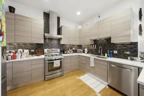 2424 West Chicago Avenue Chicago IL 60622
