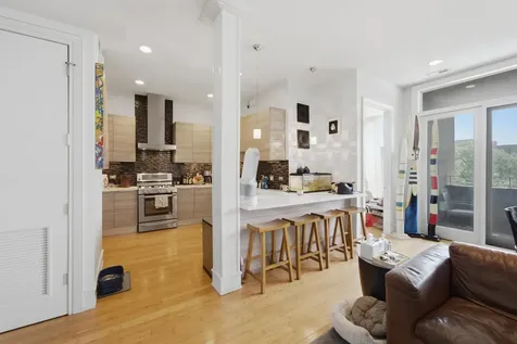 2424 West Chicago Avenue Chicago IL 60622