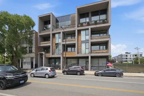 2424 West Chicago Avenue Chicago IL 60622