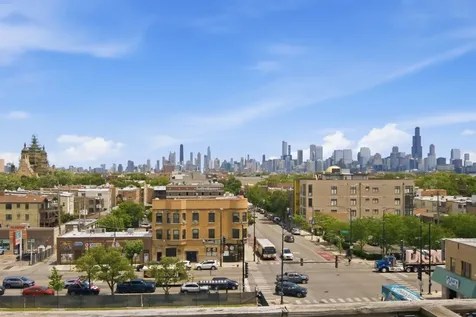 2424 West Chicago Avenue Chicago IL 60622