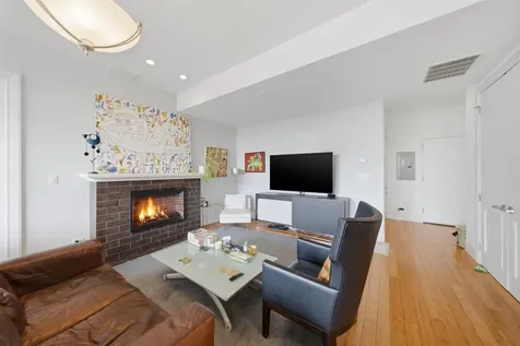 2424 West Chicago Avenue Chicago IL 60622