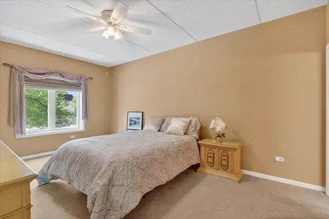 799 Graceland Avenue Des Plaines IL 60016