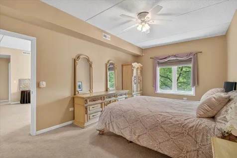 799 Graceland Avenue Des Plaines IL 60016