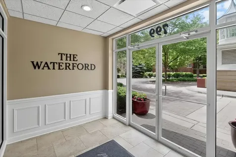 799 Graceland Avenue Des Plaines IL 60016