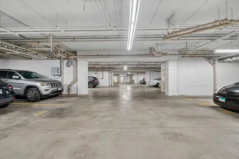 799 Graceland Avenue Des Plaines IL 60016