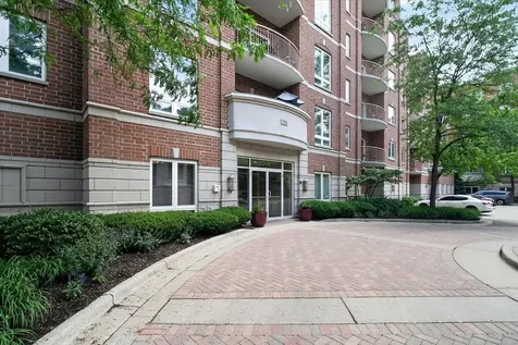 799 Graceland Avenue Des Plaines IL 60016