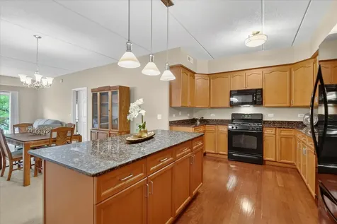 799 Graceland Avenue Des Plaines IL 60016