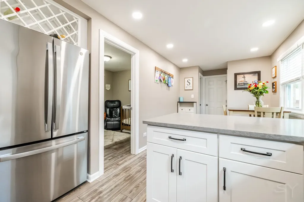 10948 South Albany Avenue Chicago IL 60655