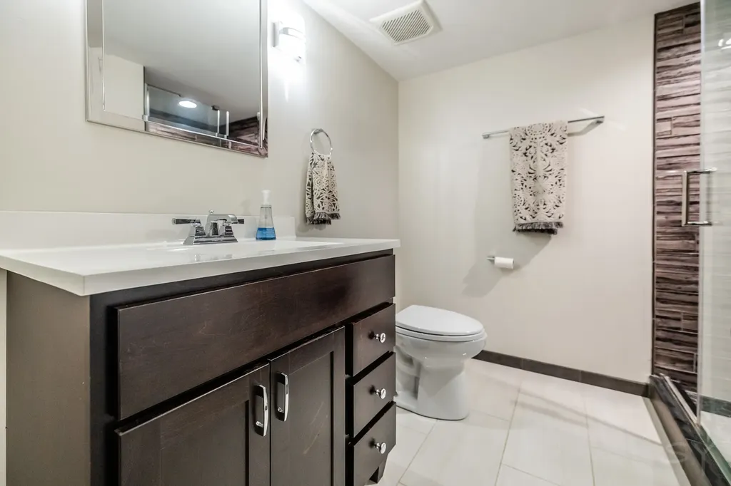 10948 South Albany Avenue Chicago IL 60655