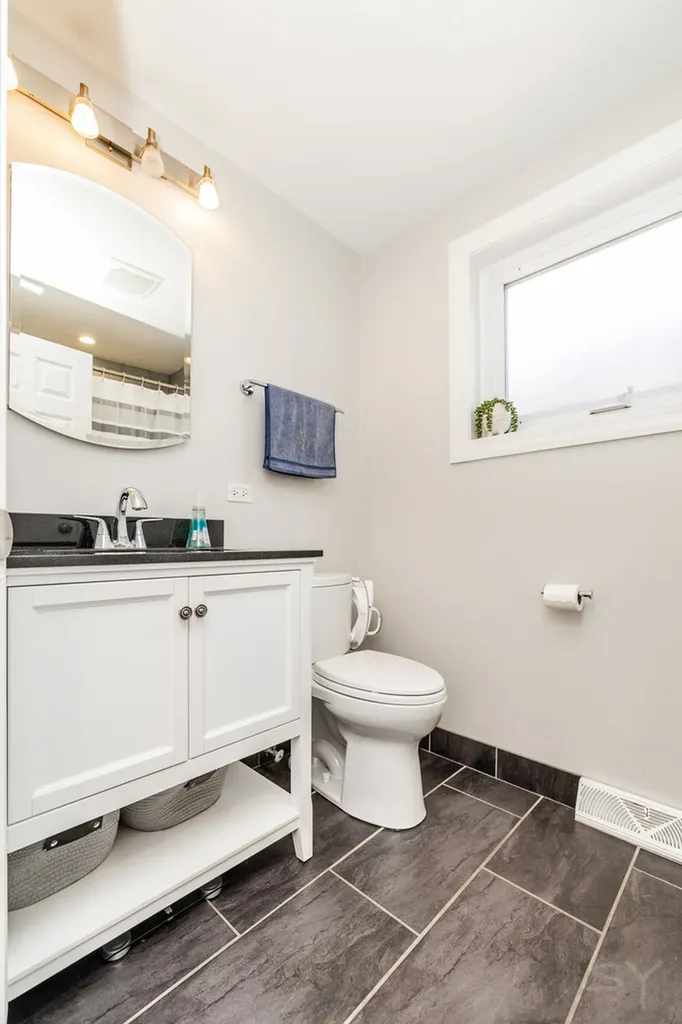 10948 South Albany Avenue Chicago IL 60655