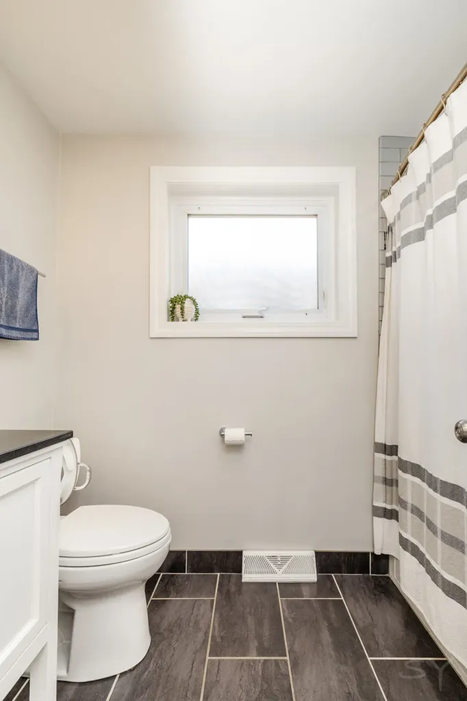 10948 South Albany Avenue Chicago IL 60655