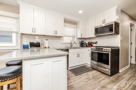 10948 South Albany Avenue Chicago IL 60655
