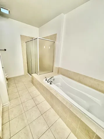 30 Beaconsfield Court Lincolnshire IL 60069