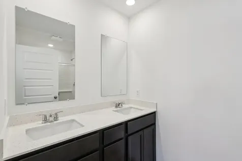 527 Yosemite Way Mundelein IL 60060