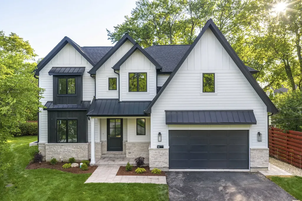 440 Briarhill Road Glenview IL 60025