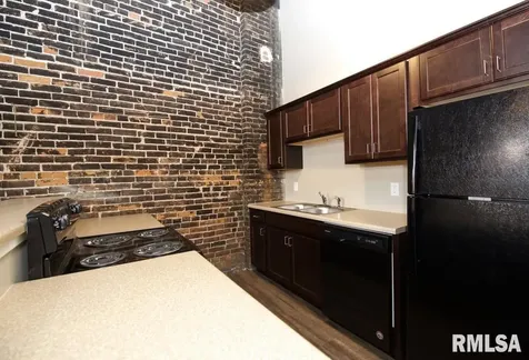 1821-1823 2ND Avenue Rock Island IL 61201