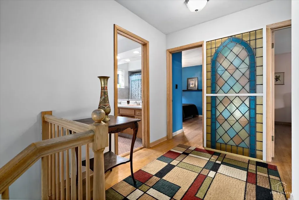 532 North Redfield Court Park Ridge IL 60068