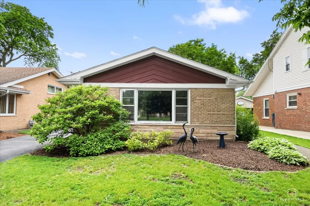 532 North Redfield Court Park Ridge IL 60068