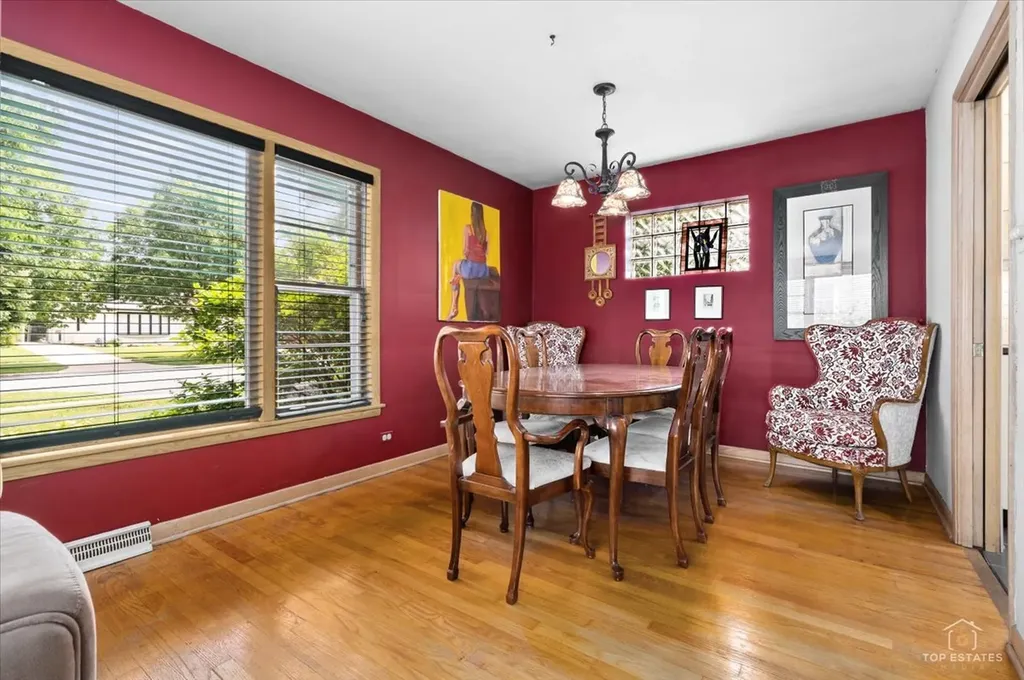 532 North Redfield Court Park Ridge IL 60068