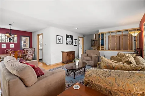 532 North Redfield Court Park Ridge IL 60068