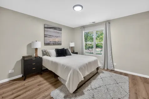 104 Glengarry Drive Bloomingdale IL 60108