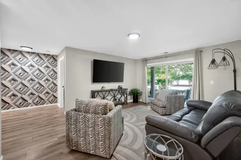 104 Glengarry Drive Bloomingdale IL 60108