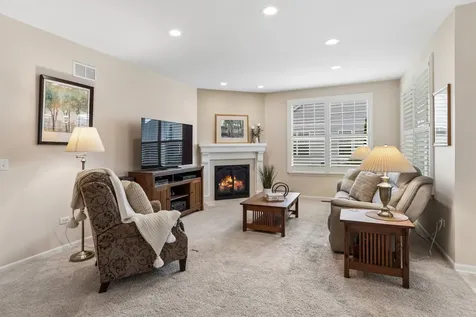 4044 Chesapeake Lane Naperville IL 60564
