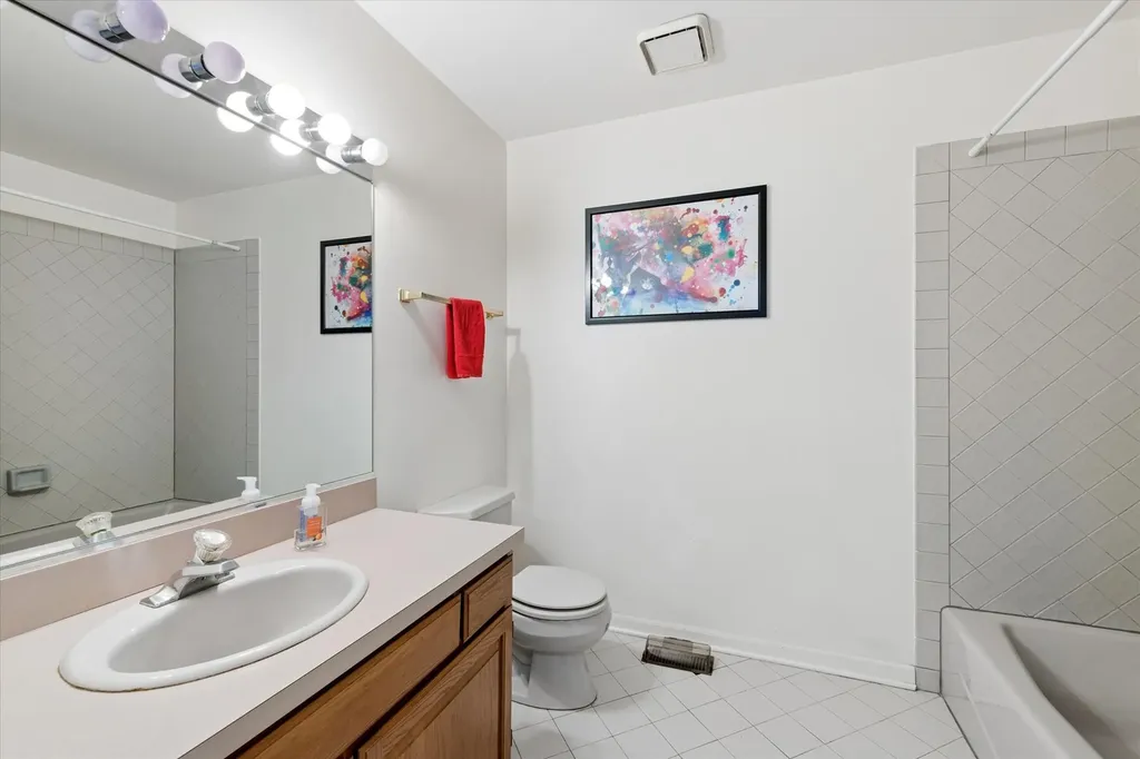 517 North Warwick Avenue Westmont IL 60559
