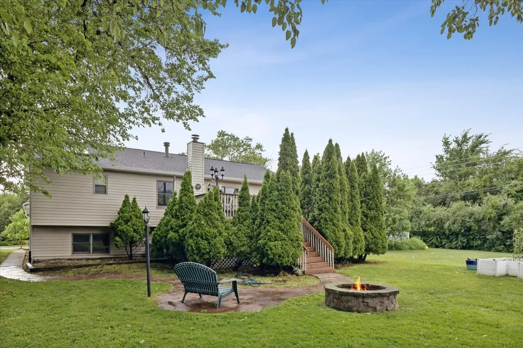 517 North Warwick Avenue Westmont IL 60559