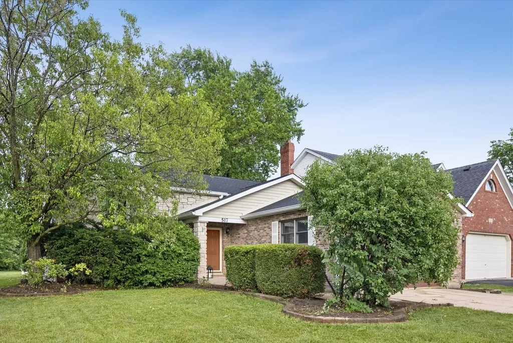 517 North Warwick Avenue Westmont IL 60559
