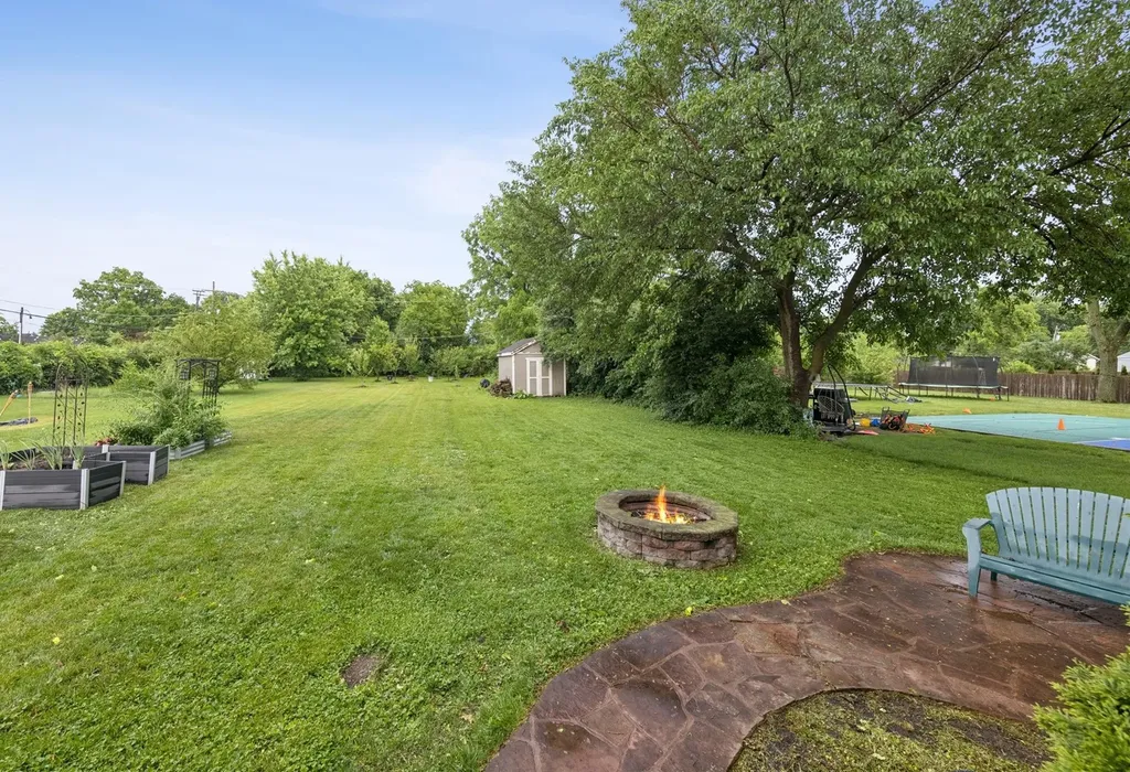 517 North Warwick Avenue Westmont IL 60559