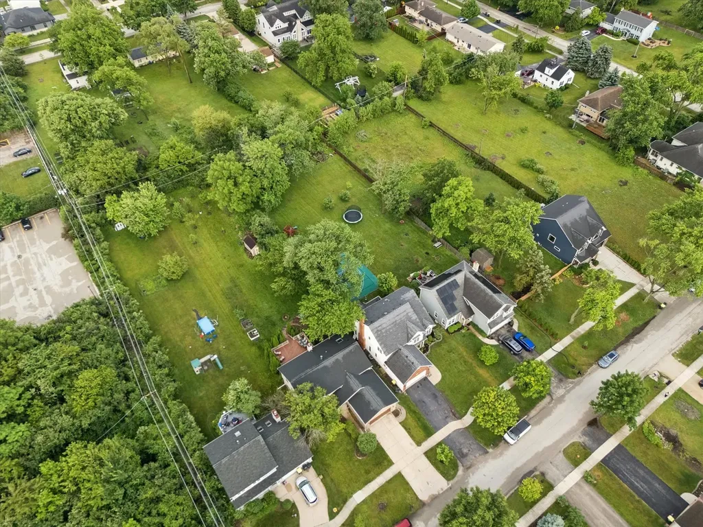 517 North Warwick Avenue Westmont IL 60559