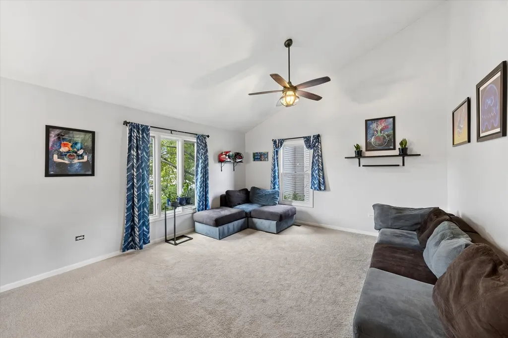 517 North Warwick Avenue Westmont IL 60559