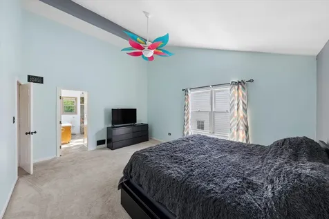 517 North Warwick Avenue Westmont IL 60559