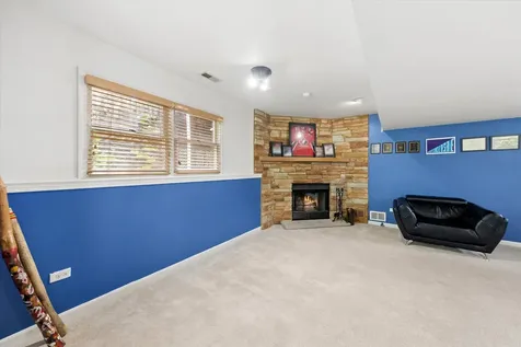 517 North Warwick Avenue Westmont IL 60559