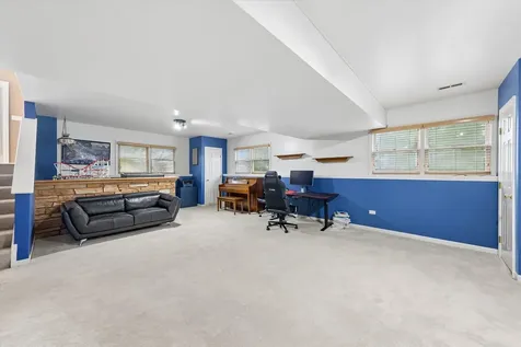 517 North Warwick Avenue Westmont IL 60559