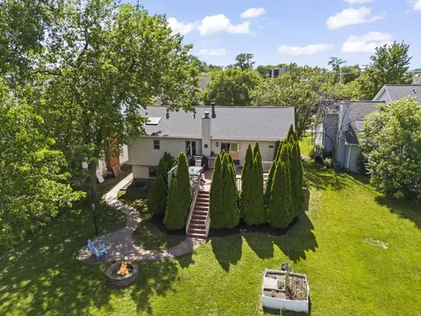 517 North Warwick Avenue Westmont IL 60559