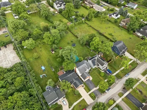 517 North Warwick Avenue Westmont IL 60559