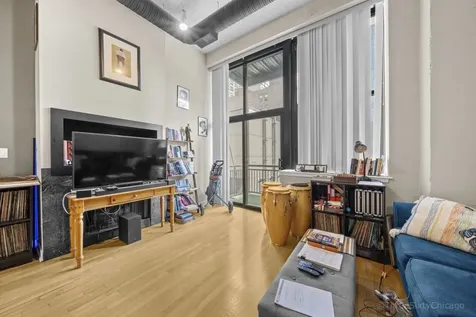547 South Clark Street Chicago IL 60605