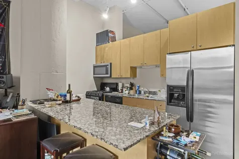 547 South Clark Street Chicago IL 60605