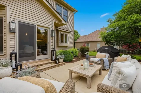 612 Pine Street Sugar Grove IL 60554