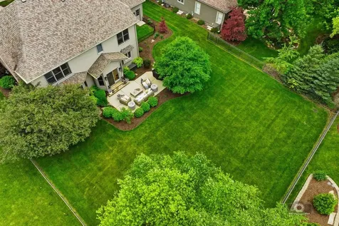 612 Pine Street Sugar Grove IL 60554