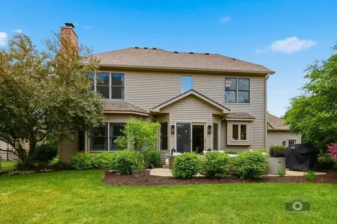 612 Pine Street Sugar Grove IL 60554