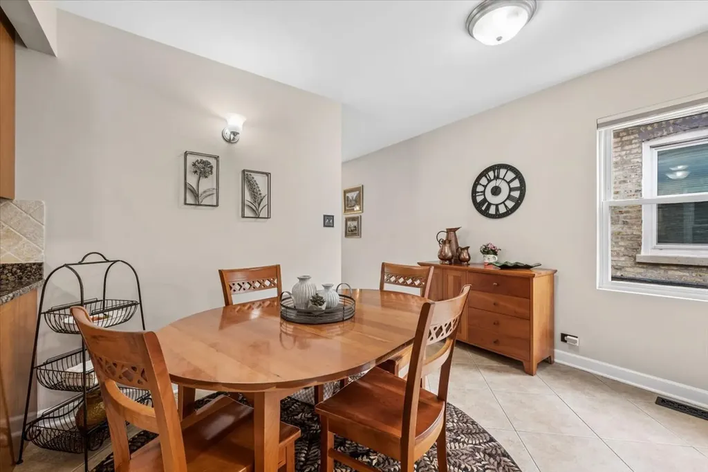 6730 North Octavia Avenue Chicago IL 60631