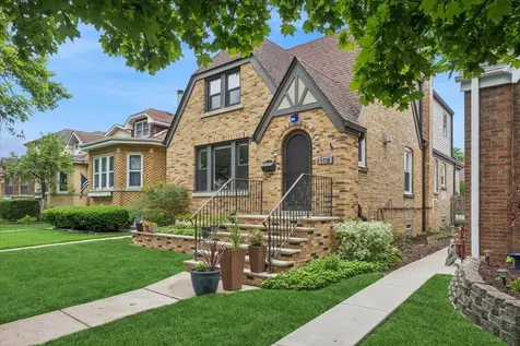 6730 North Octavia Avenue Chicago IL 60631
