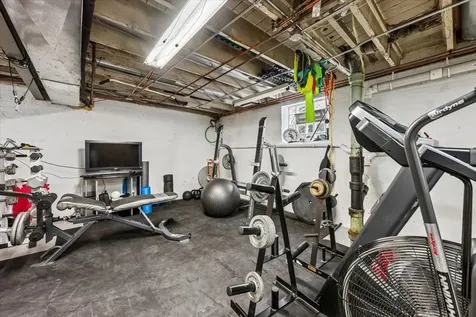 6730 North Octavia Avenue Chicago IL 60631