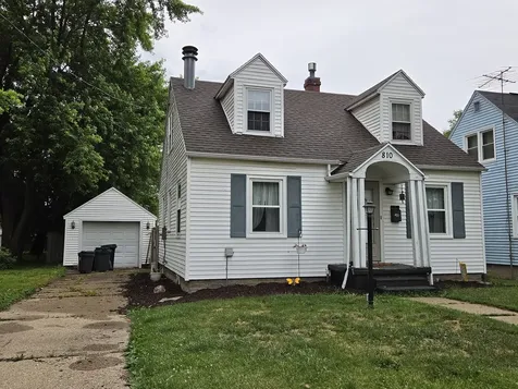 810 East 15th Street Sterling IL 61081