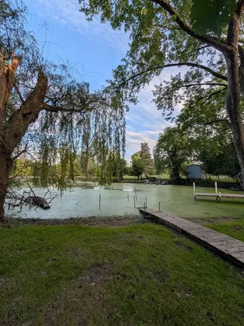 521 South Circle Avenue Port Barrington IL 60010
