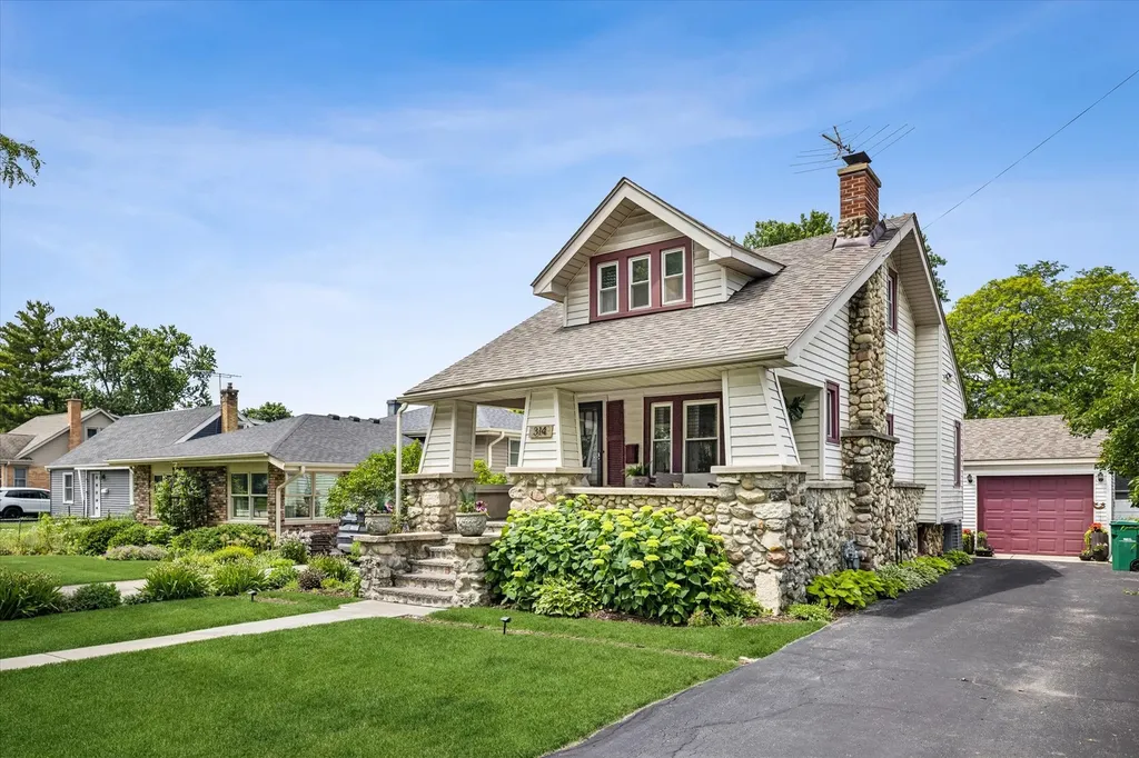 314 South Brewster Avenue Lombard IL 60148