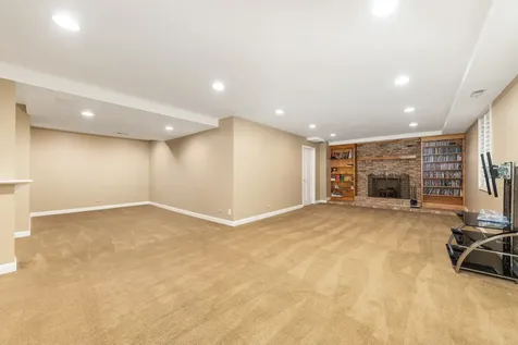1437 Ambleside Circle Naperville IL 60540